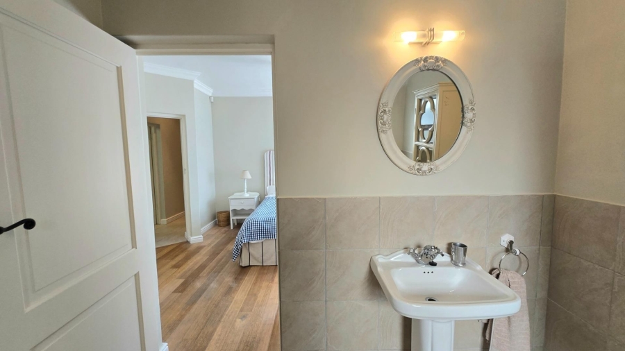 6 Bedroom Property for Sale in Franskraal Western Cape